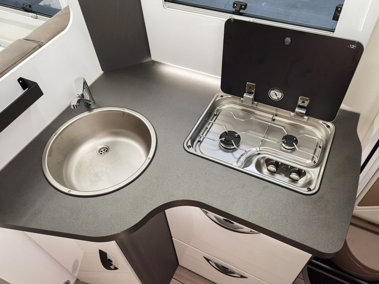 Alkoof camper Forster A 699 VB / Modell 2026 / 165PS / ETAGENBETTEN