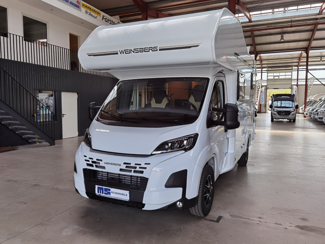 Alkoof camper Weinsberg CARAHOME 550 MG /- 2025 - / 140 PS / NUR 5.97M