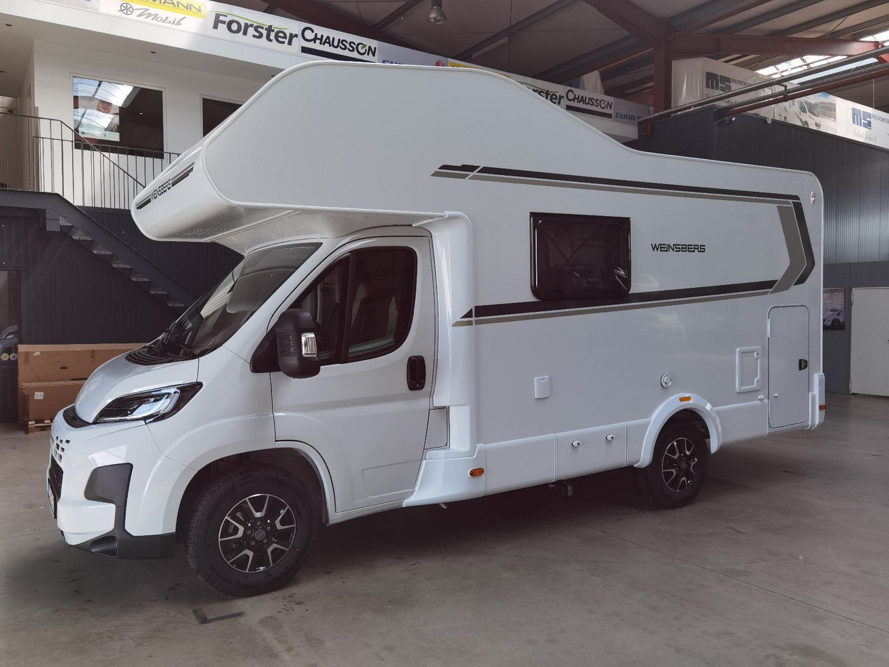 Alkoof camper Weinsberg CARAHOME 600 DKG/ -2025 - / 140PS / ETAGENBETTEN