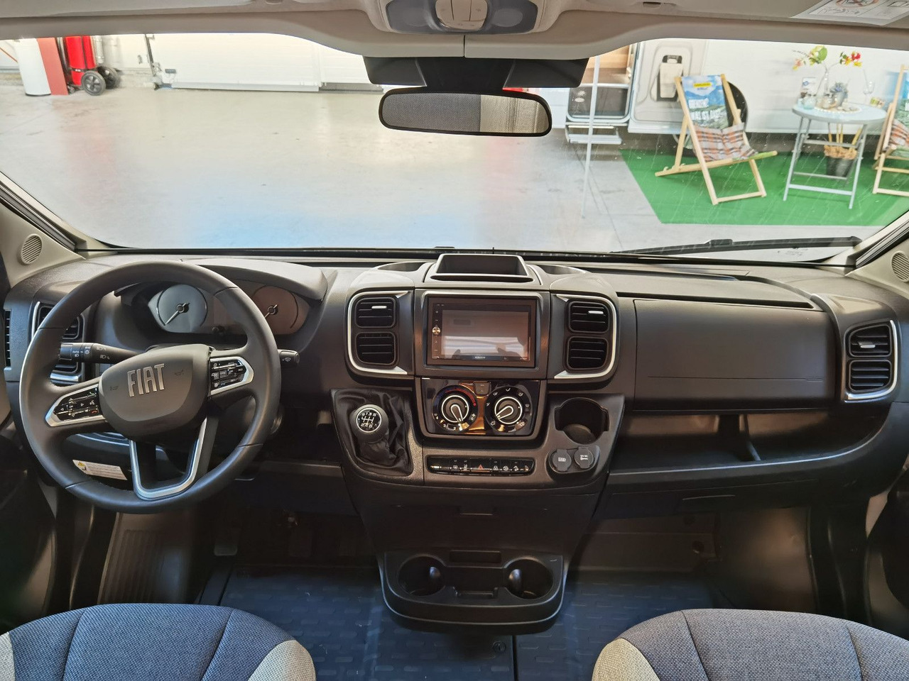 Alkoof camper Weinsberg CARAHOME 650 DG / - MODELL 2025 - / 140 PS