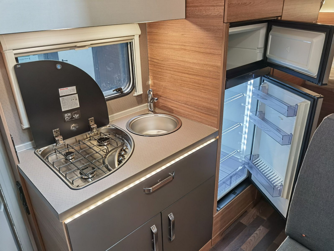 Alkoof camper Weinsberg CARAHOME 650 DG / - MODELL 2025 - / 140 PS