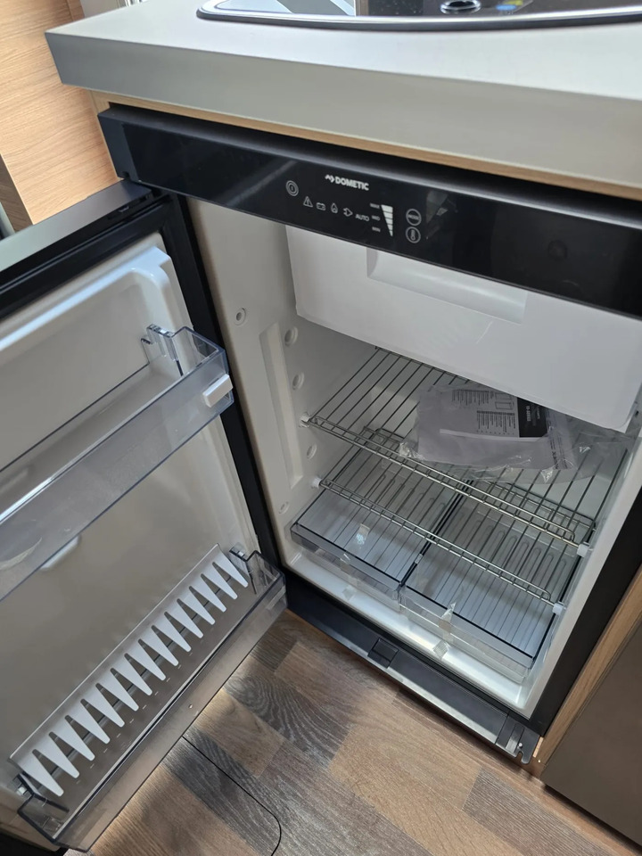 Alkoof camper Weinsberg CaraHome 550 MG Markise, AHK, LED