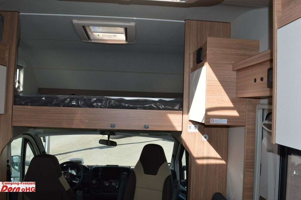 Alkoof camper Weinsberg CaraHome 650 MEG Stylingpaket Alu