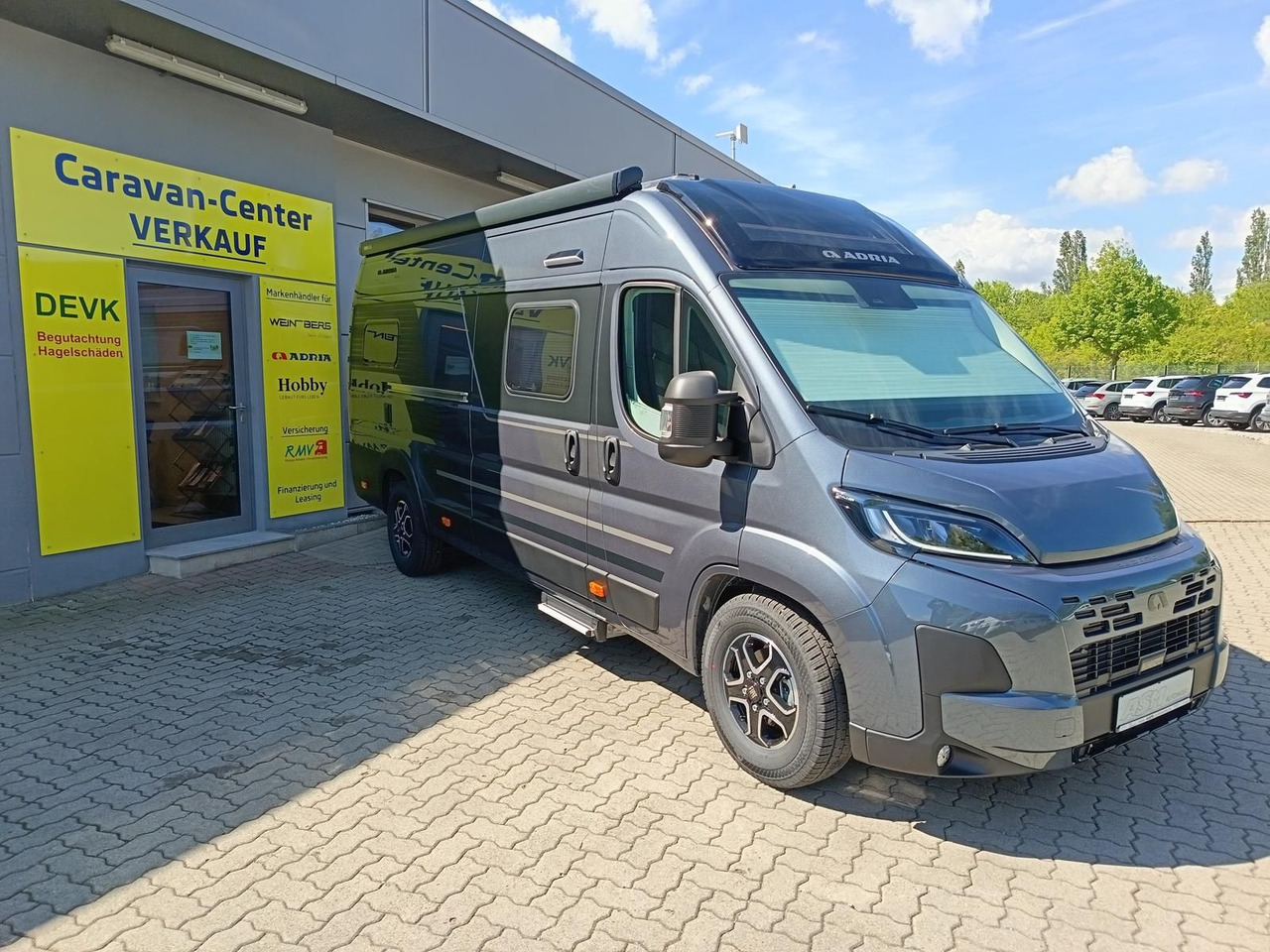 Buscamper Adria Twin Edition 640 SGX Maxi 132kW*138L KÜHLSCHRANK