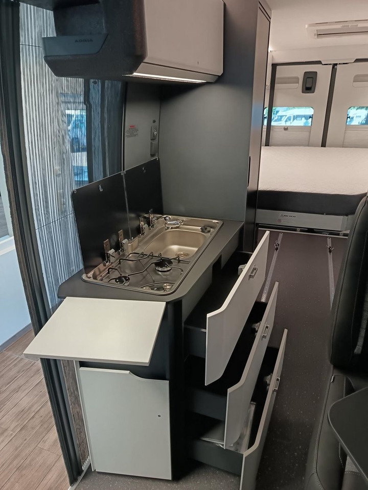 Buscamper Adria Twin Edition 640 SGX Maxi 132kW*138L KÜHLSCHRANK