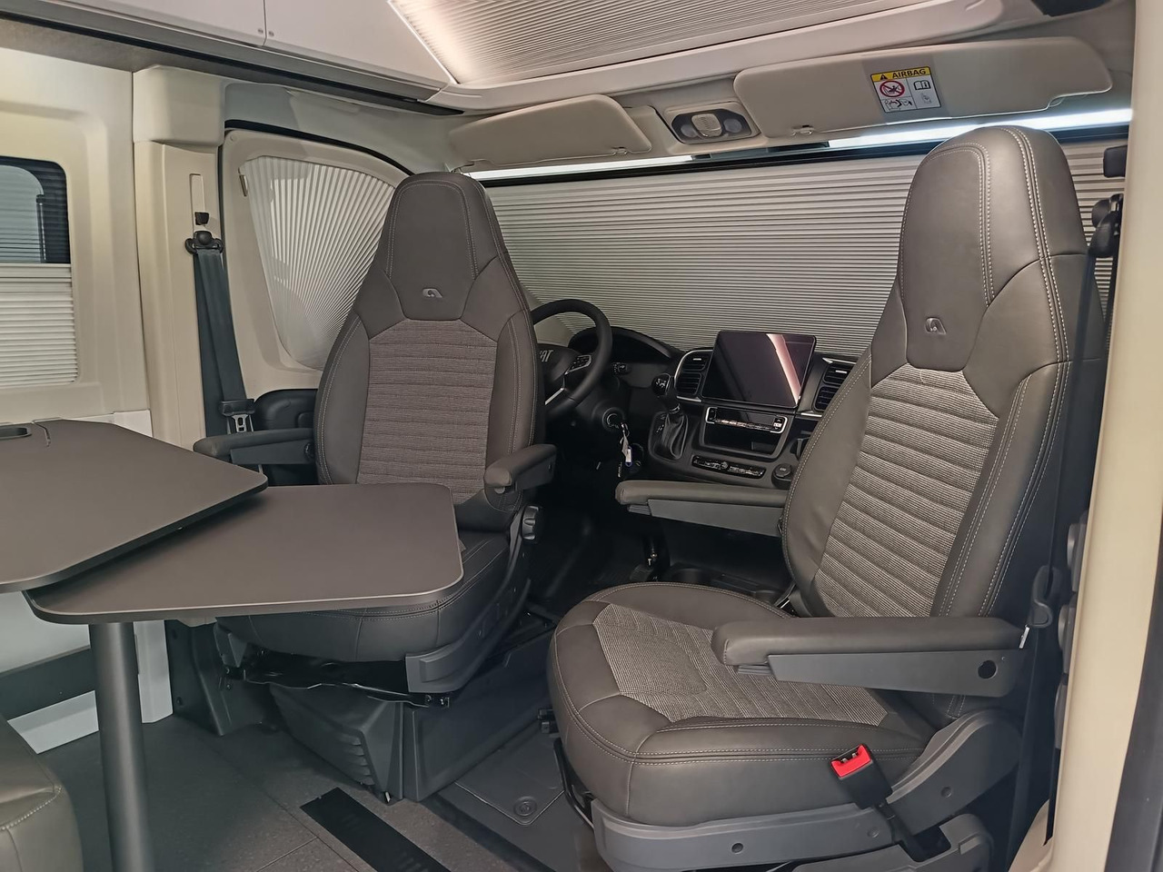 Buscamper Adria Twin Edition 640 SGX Maxi 132kW*138L KÜHLSCHRANK