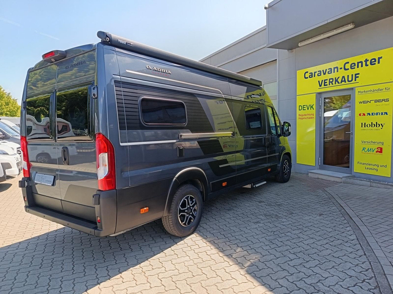 Buscamper Adria Twin Edition 640 SGX Maxi 132kW*138L KÜHLSCHRANK