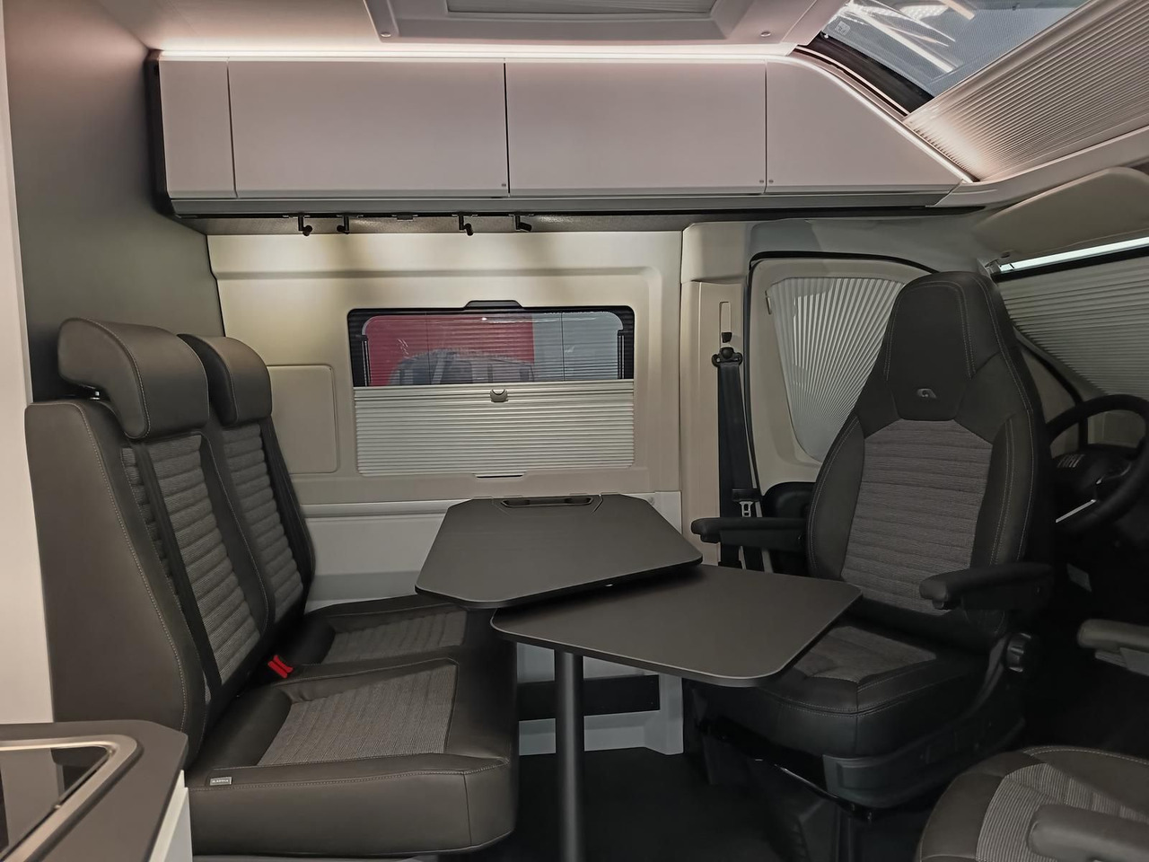Buscamper Adria Twin Edition 640 SGX Maxi 132kW*138L KÜHLSCHRANK