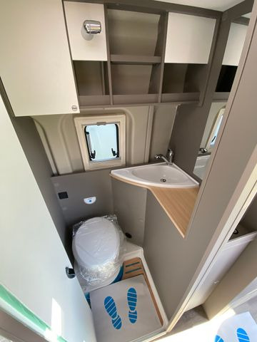 Buscamper Carado 640 white Label Modell 25 vollaussattung,Automat