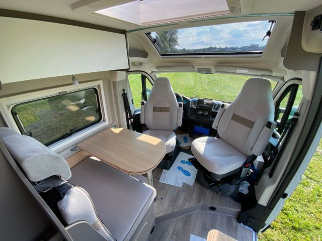 Buscamper Carado 640 white Label Modell 25 vollaussattung,Automat