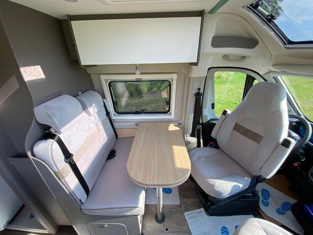 Buscamper Carado 640 white Label Modell 25 vollaussattung,Automat