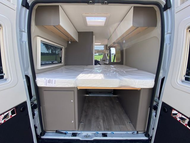 Buscamper Carado CV 600 Dieselheizung,Skyroof,Autmatik, whiteLabl