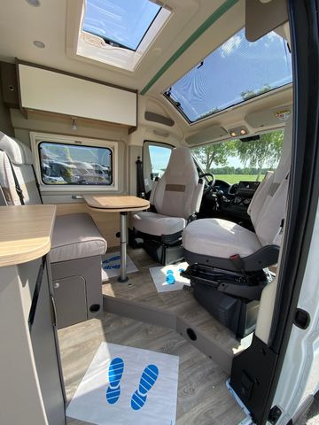 Buscamper Carado CV 600 Dieselstandheizung, Skyroof, white Label