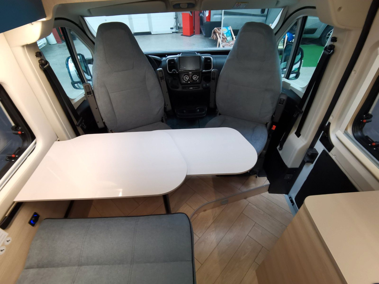 Buscamper Chausson V594 FIRST LINE/ -2026- / 140PS - 8G. AUTOMATIK