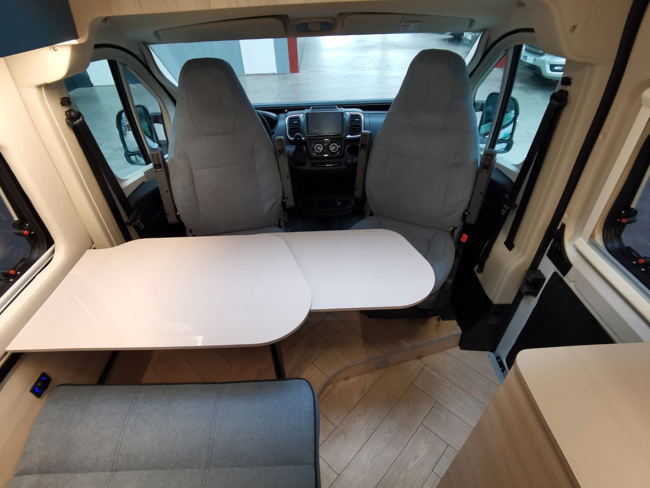 Buscamper Chausson V594 FIRST LINE / 2026 / 140 PS/8G.AUTOMATIK