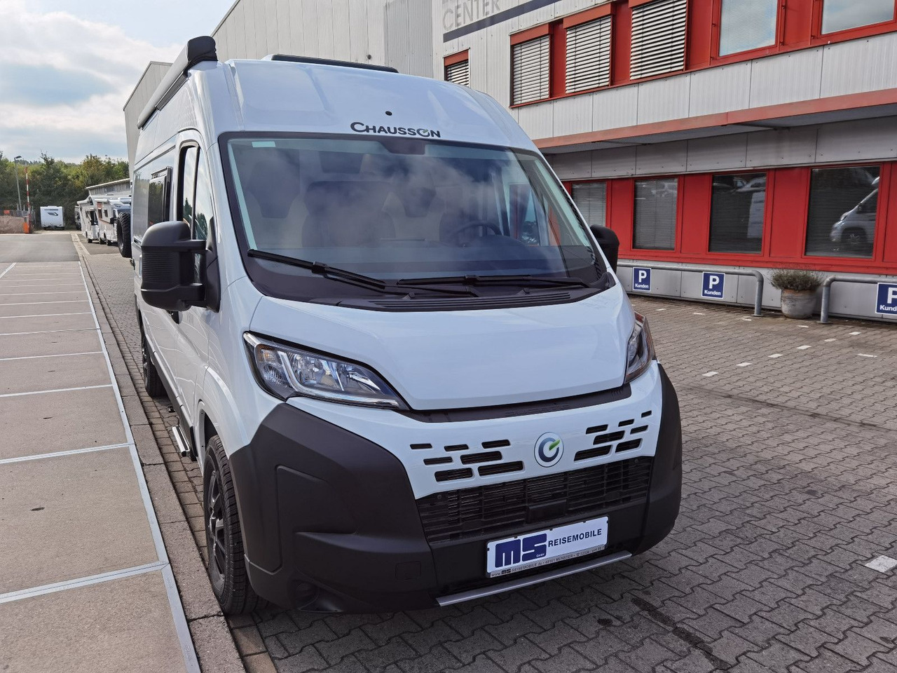 Buscamper Chausson V594 FIRST LINE  / MODELL 2026 / 140 PS