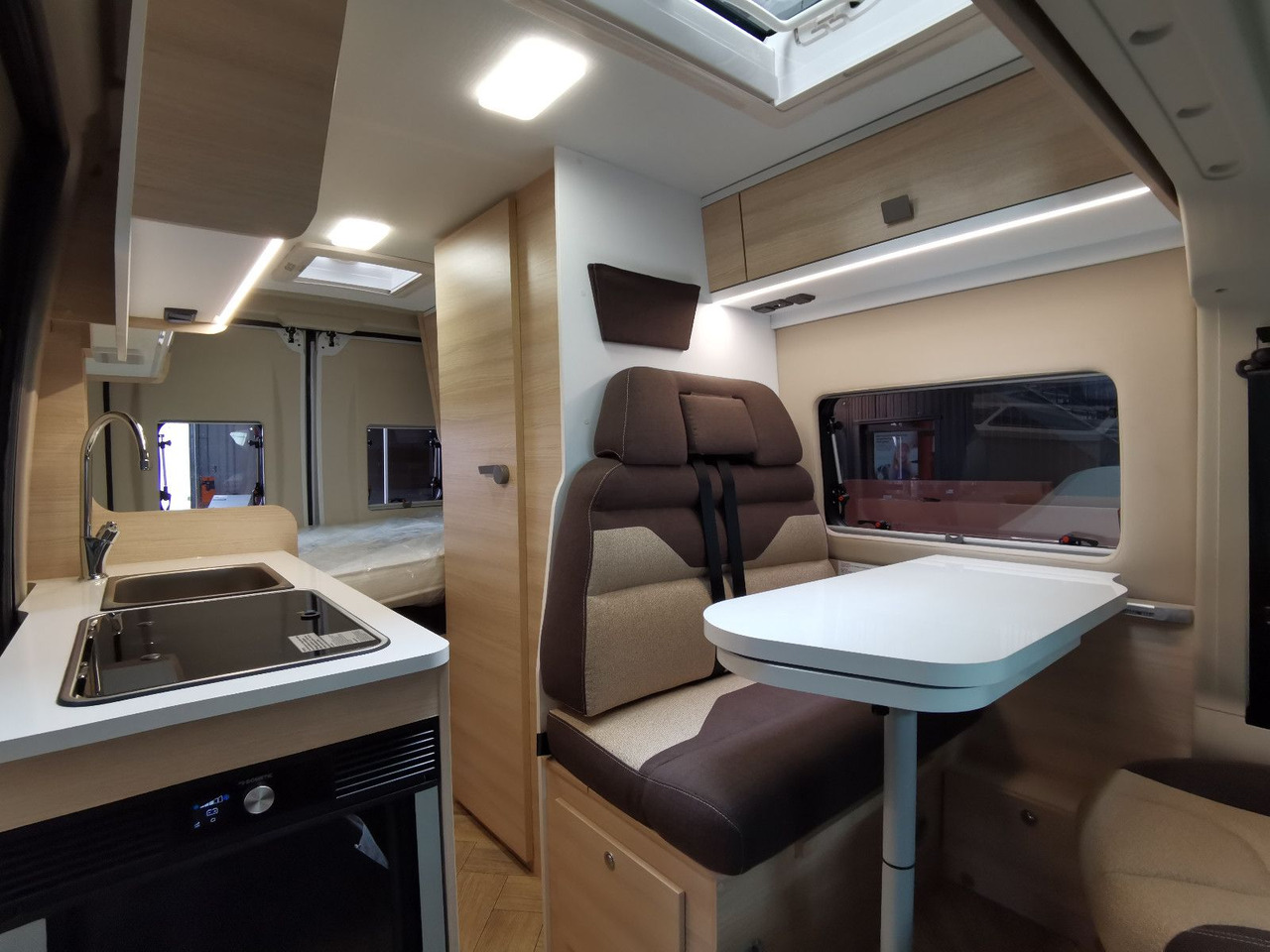 Buscamper Chausson V594 S FIRST LINE / ZUBEHÖR & LOOK -PAKET/ 5.41M