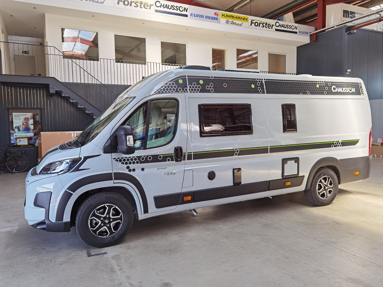 Buscamper Chausson V690 SPORT LINE /-2025-/ 140PS- 8G / XXL-HUBBETT