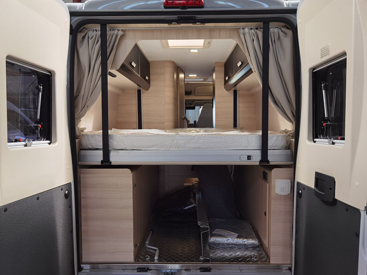 Buscamper Chausson V690 SPORT LINE /-2025-/ 140PS- 8G / XXL-HUBBETT