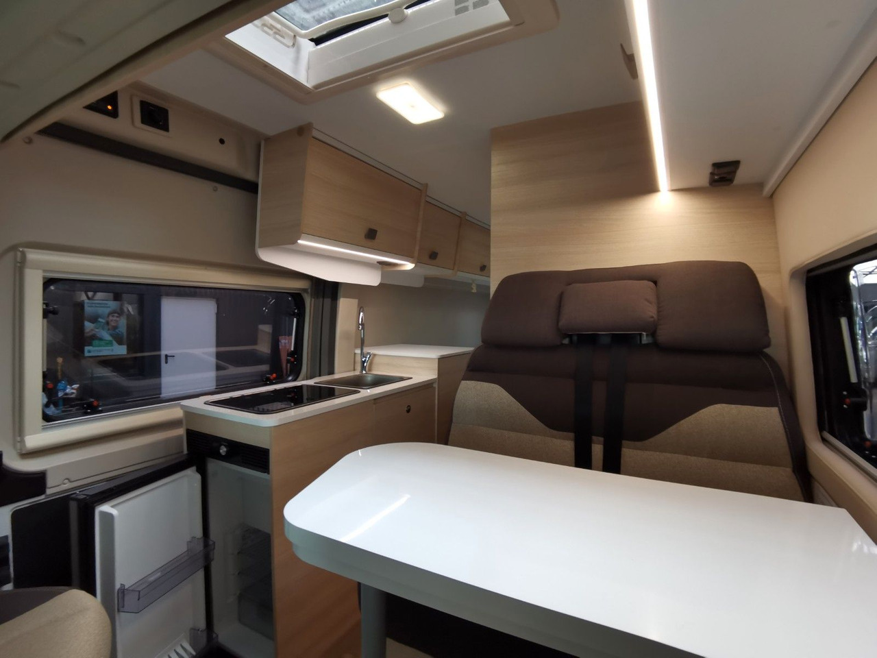 Buscamper Chausson V697 FIRST LINE / ZUBEHÖR-PAKET / EINZELBETTEN