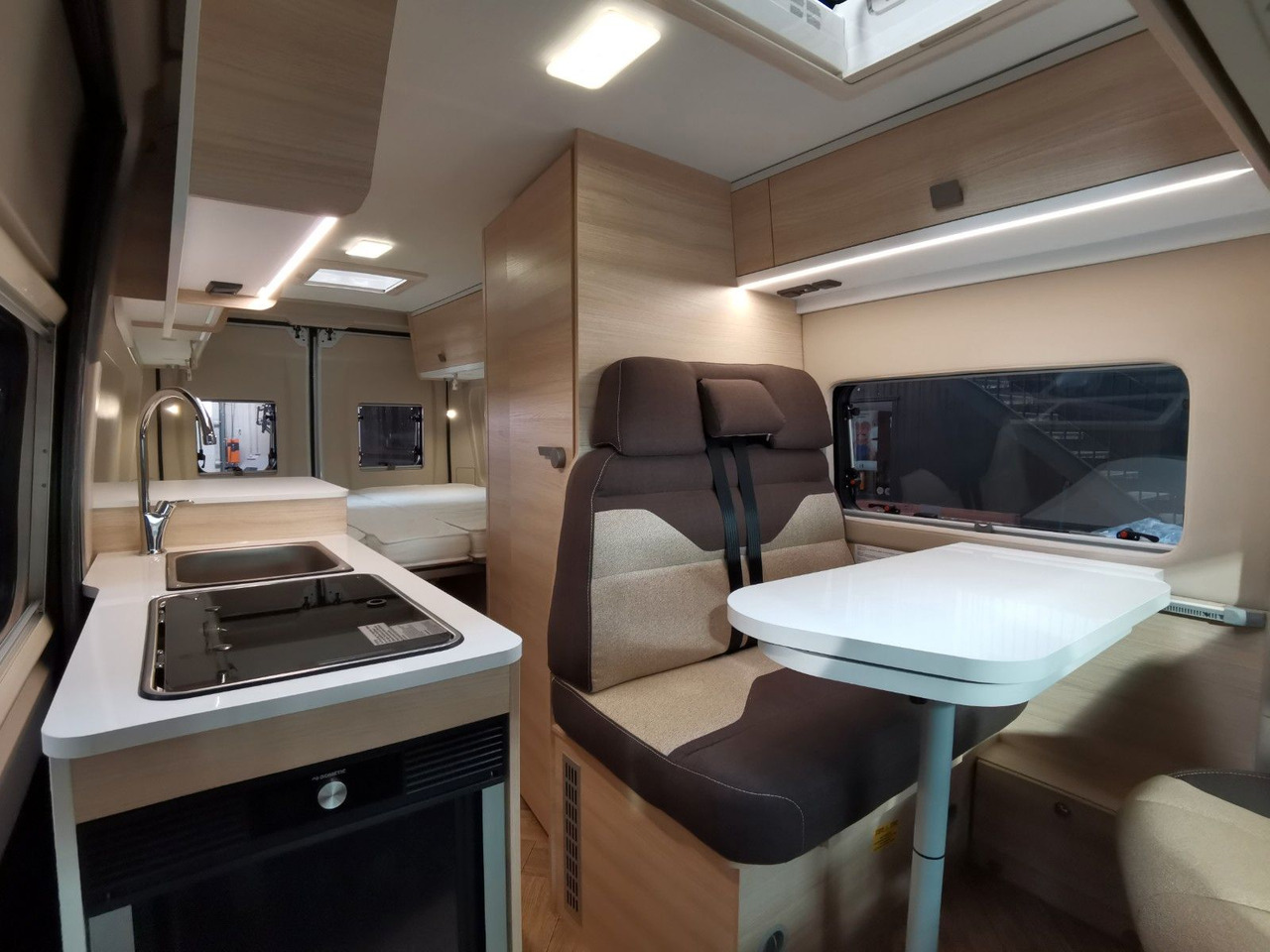 Buscamper Chausson V697 FIRST LINE / ZUBEHÖR-PAKET / EINZELBETTEN