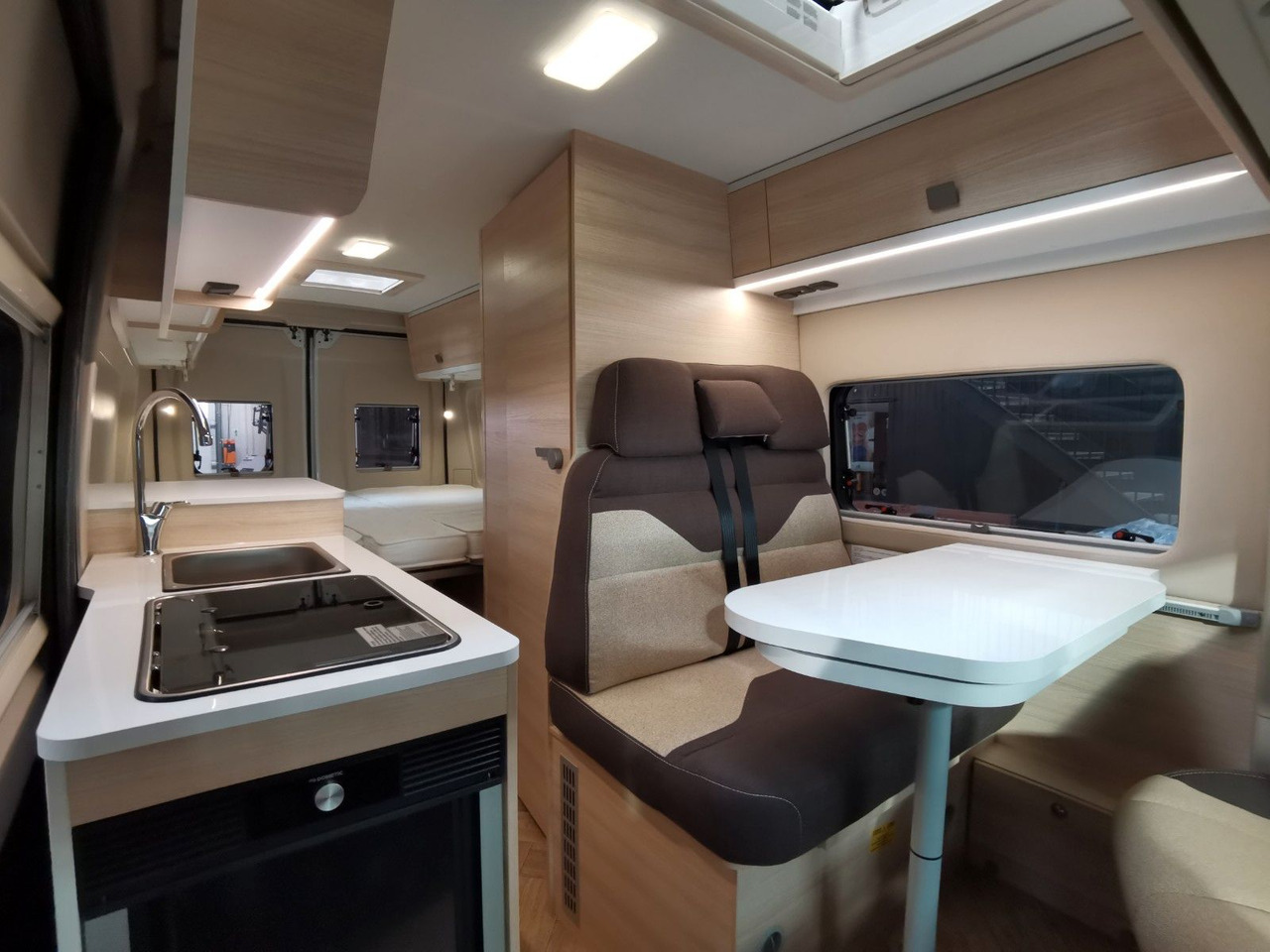 Buscamper Chausson V697 FIRST LINE / ZUBEHÖR-PAKET / EINZELBETTEN