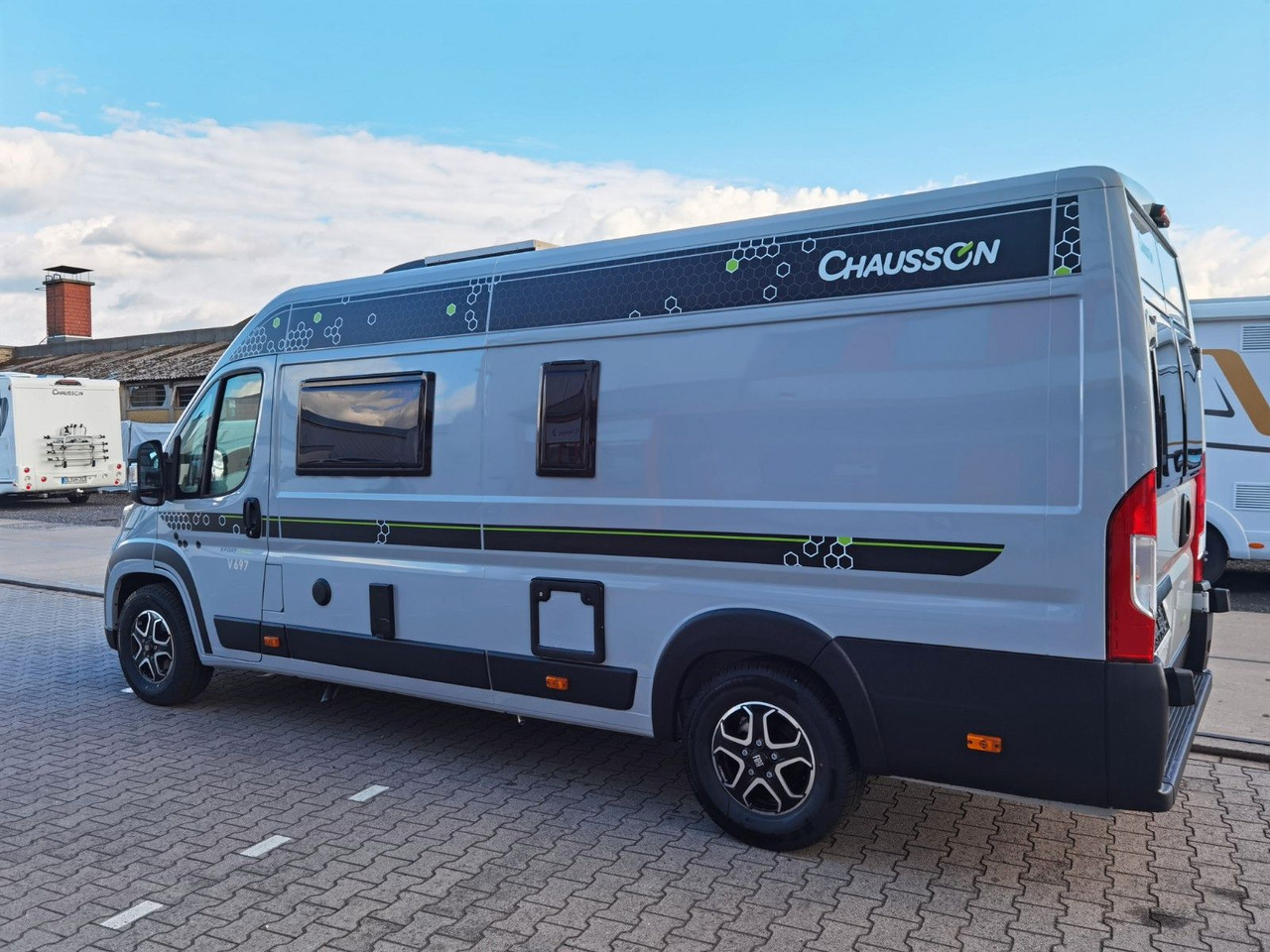 Buscamper Chausson V697 SPORT LINE / 8G - AUTOMATIK / EINZELBETTEN