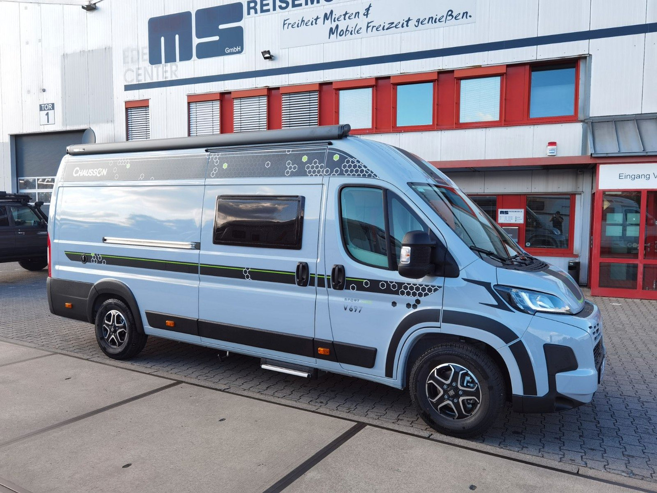 Buscamper Chausson V697 SPORT LINE / 8G - AUTOMATIK / EINZELBETTEN