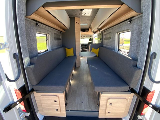 Buscamper Hobby Maxia Van 680 DT, 2 Personen Fahrzeug, ACC