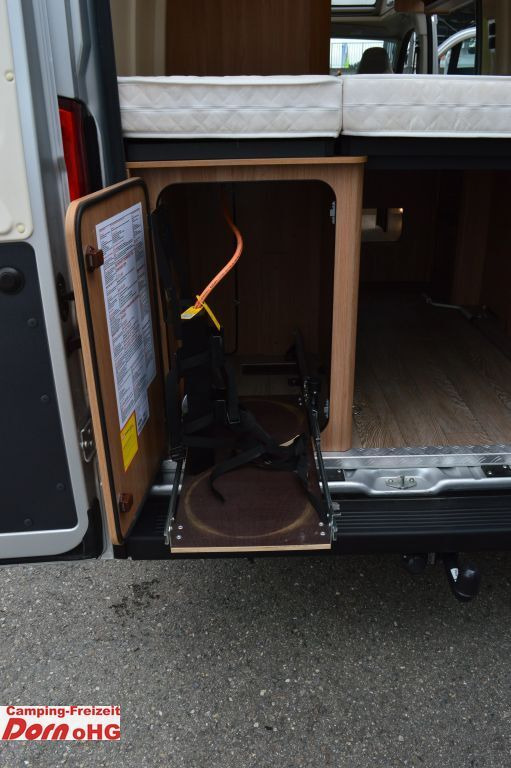 Buscamper Hobby Vantana De Luxe K65 ET Anhängerkupplung