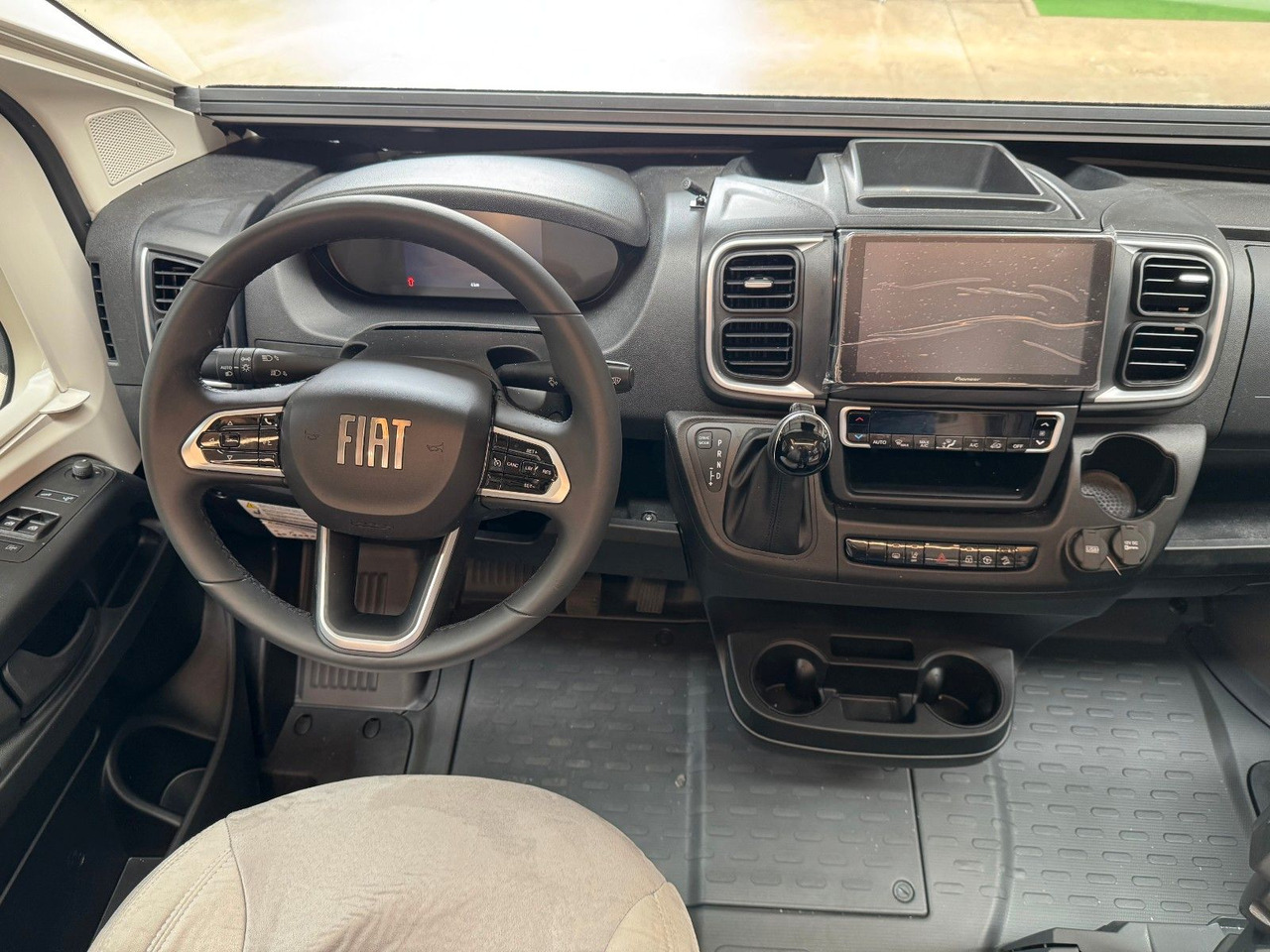 Buscamper Karmann DAVIS 590 LIFESTYLE / MODELL 2026 /8-G.AUTOMATIK