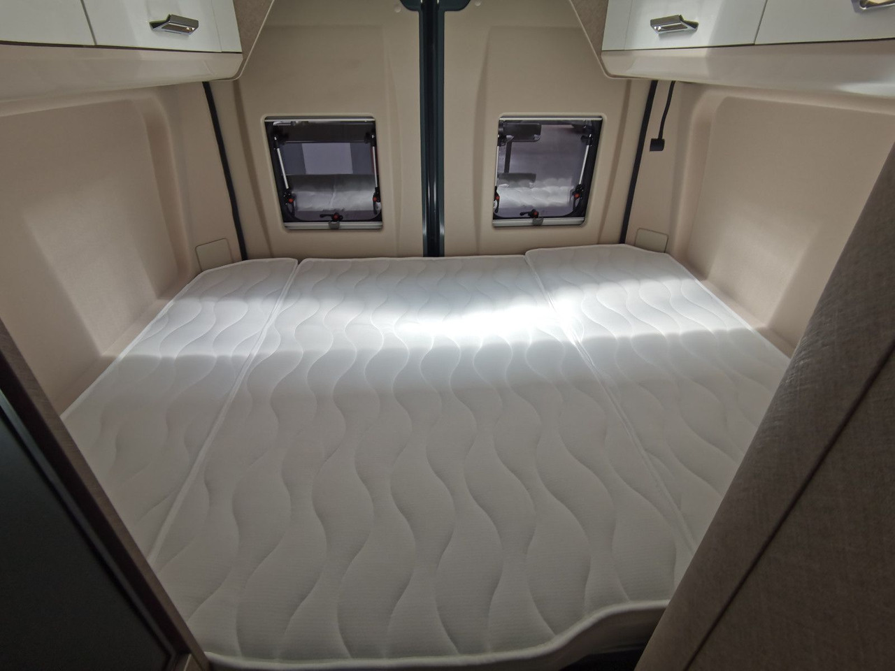Buscamper Karmann DAVIS 590 TRENDSTYLE /-MODELL 2025-/ PLUS- PAKET
