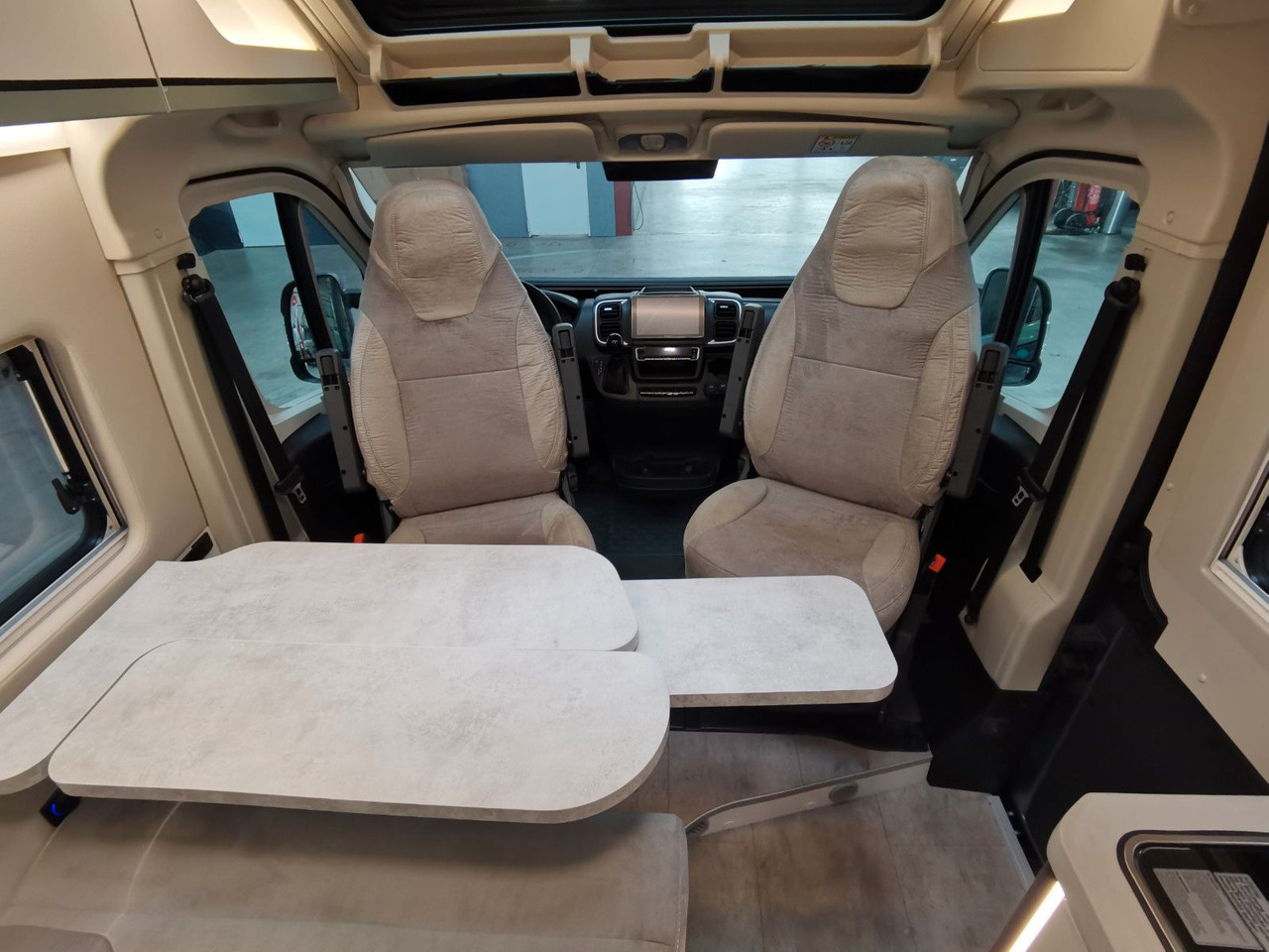 Buscamper Karmann DAVIS 620 LIFESTYLE/ -2026-/ 140PS/ EINZELBETTEN