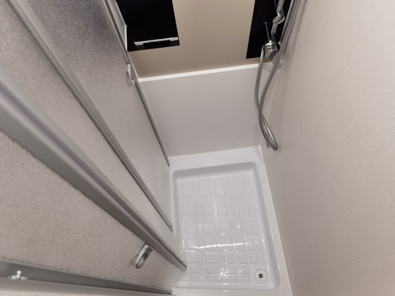 Buscamper Karmann DAVIS 620 LIFESTYLE/-MODELL 2026- / EINZELBETTEN