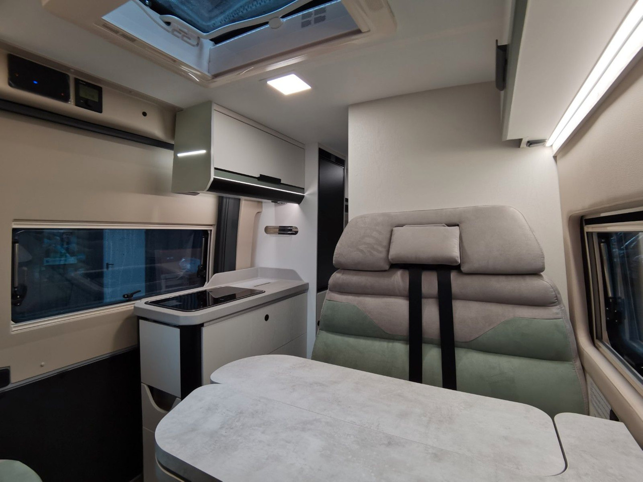 Buscamper Karmann DAVIS 620 LIFESTYLE/-MODELL 2026- / EINZELBETTEN