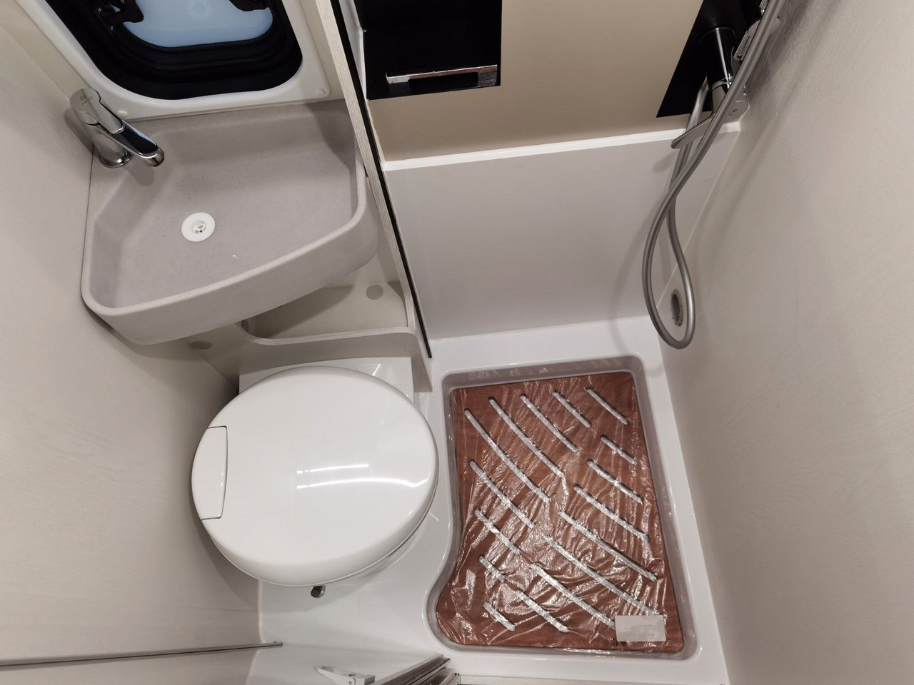 Buscamper Karmann DAVIS 620 LIFESTYLE/-MODELL 2026- / EINZELBETTEN