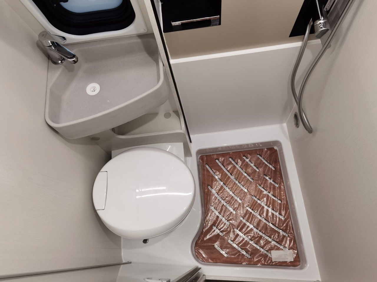 Buscamper Karmann DAVIS 620 LIFESTYLE/-MODELL 2026- / EINZELBETTEN