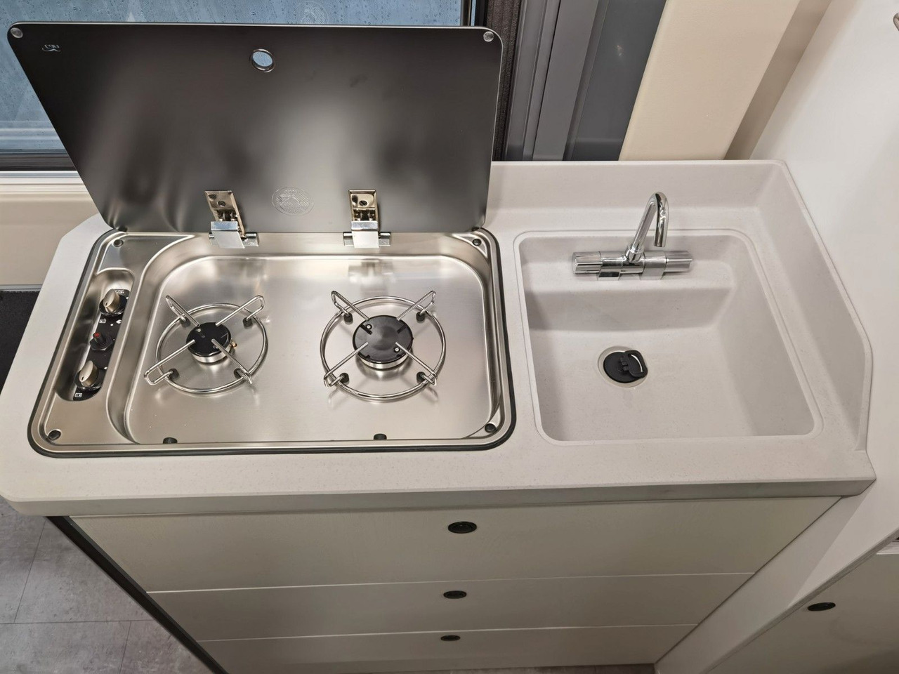 Buscamper Karmann DAVIS 620 LIFESTYLE/-MODELL 2026- / EINZELBETTEN