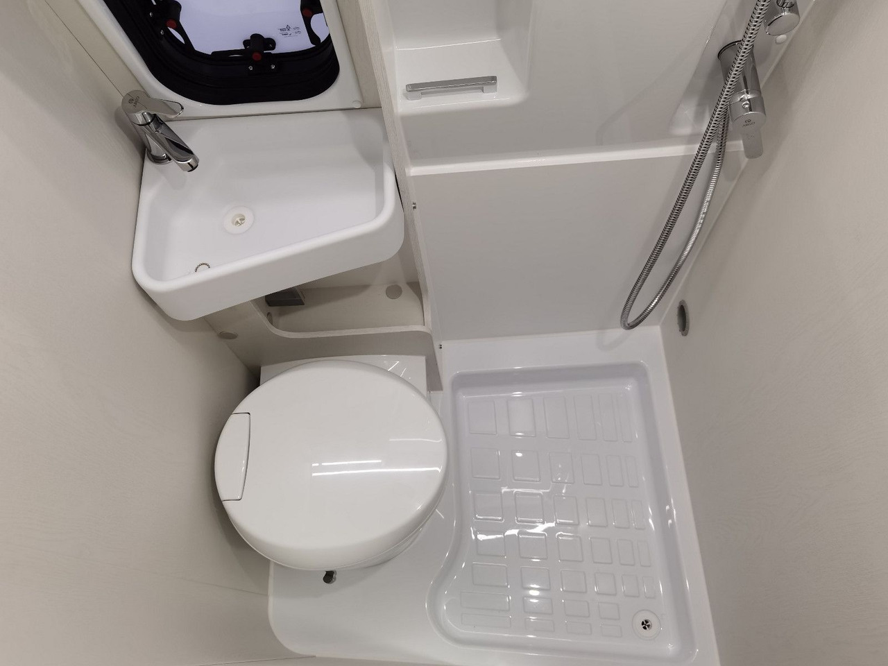 Buscamper Karmann DAVIS 620 TRENDSTYLE / - 2026 -/ 140PS-AUTOMATIK