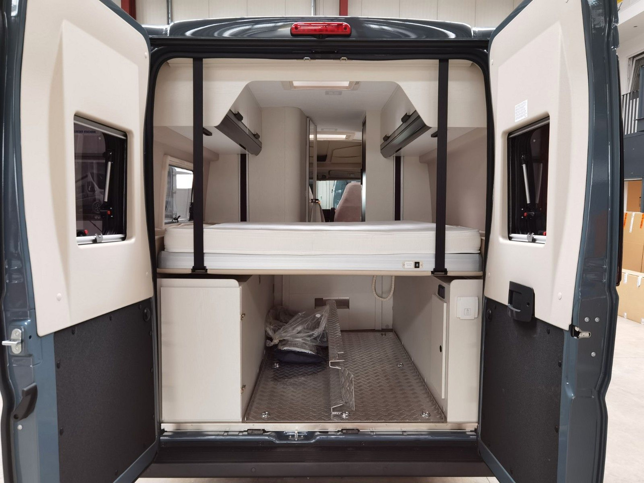 Buscamper Karmann DAVIS 630 LIFESTYLE /- 2026- / XXL-HUBBETT-BIKE.