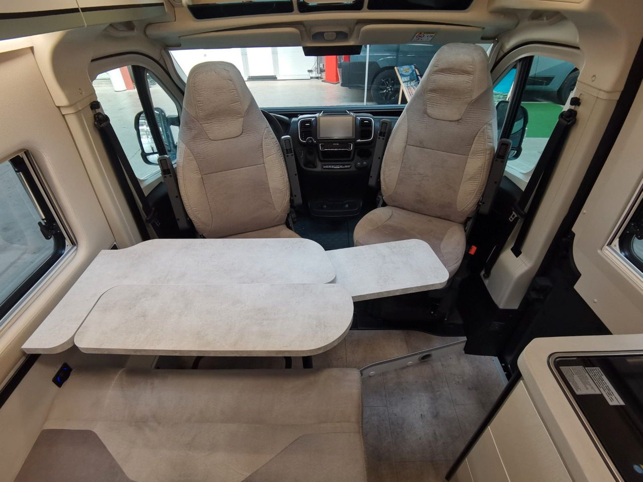 Buscamper Karmann DAVIS 630 LIFESTYLE/ - 2026 - / XXL-HUBBETT -GAR