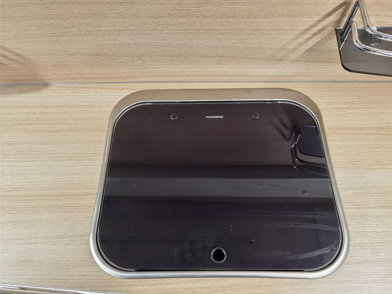 Buscamper Karmann DEXTER 550 / 140PS / CONCEPT - PAKET & HUBBETT