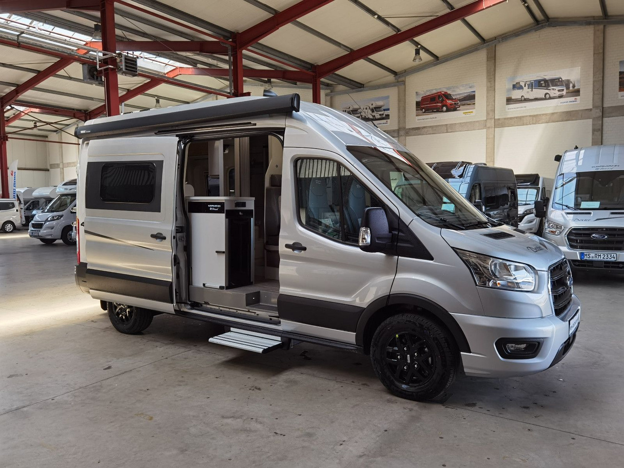 Buscamper Karmann DEXTER 560 / 170PS - 4x4 / SOLAR & MARKISE & ALU