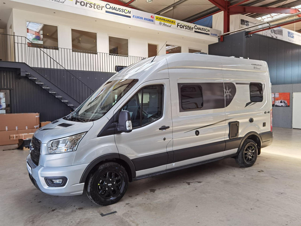 Buscamper Karmann DEXTER 560 / 170PS - 4x4 / SOLAR & MARKISE & ALU