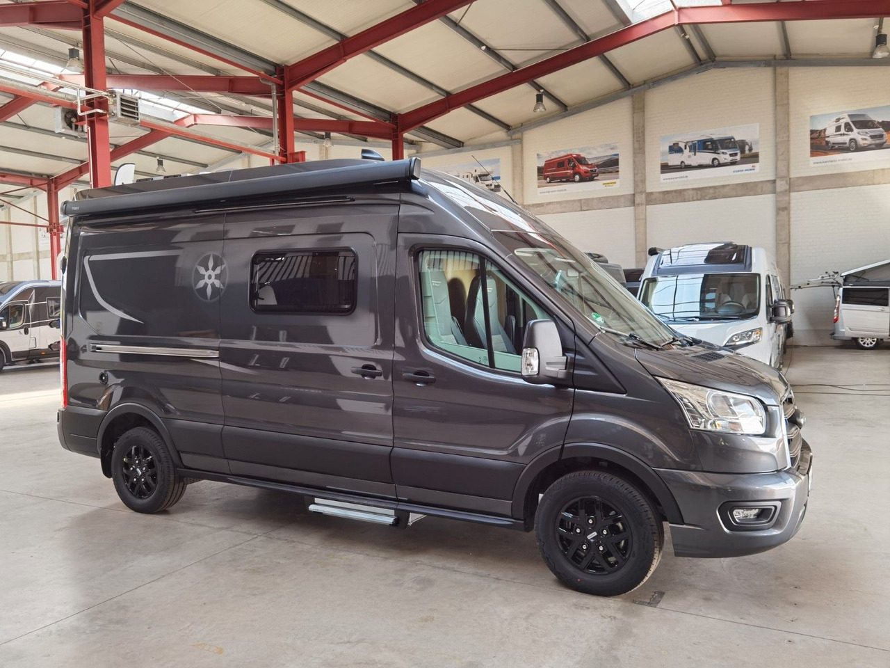 Buscamper Karmann DEXTER 570 / 170 PS / 4x4/ ALU / SOLAR / MARKISE