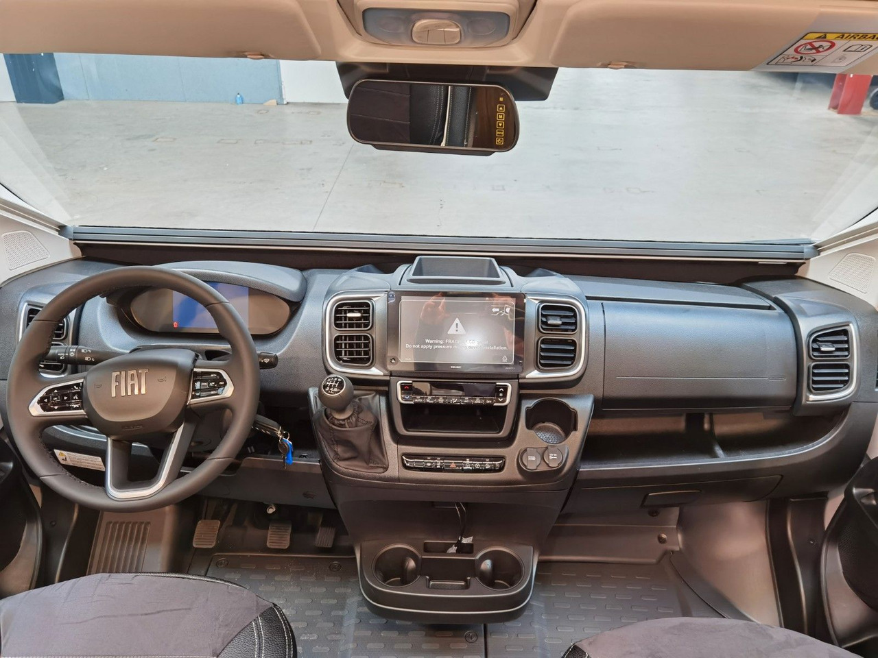 Buscamper Karmann DEXTER 580 /- 2026 -/ SKY-ROOF & MULTIMEDIA