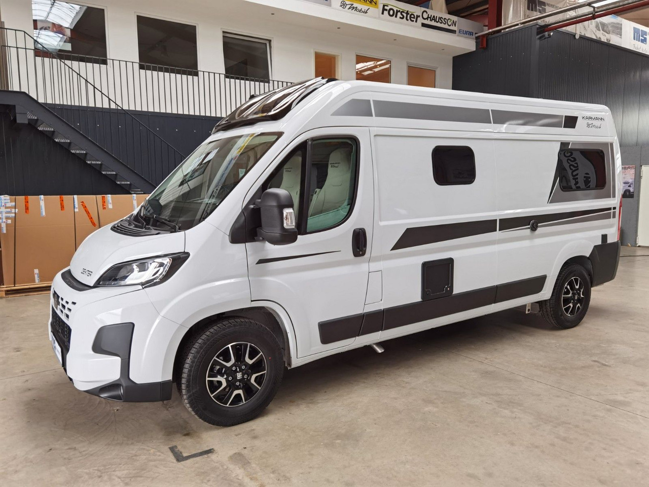 Buscamper Karmann DEXTER 600 / -2026-/ EINZELBETTEN  & BAR-VERSION