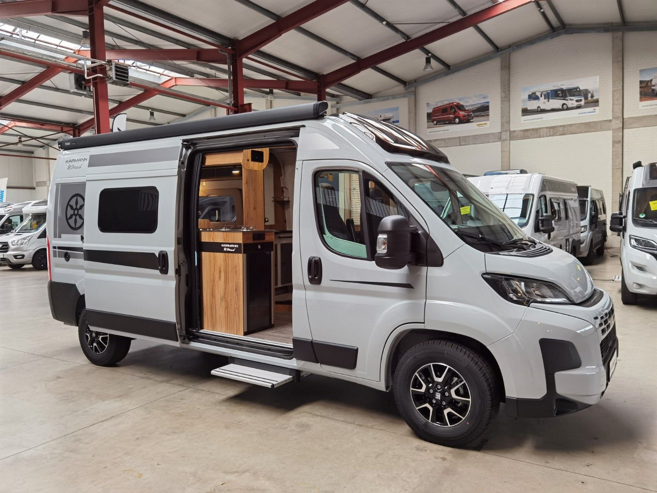 Buscamper Karmann DEXTER 600 / -2026-/ EINZELBETTEN  &amp; BAR VERSION