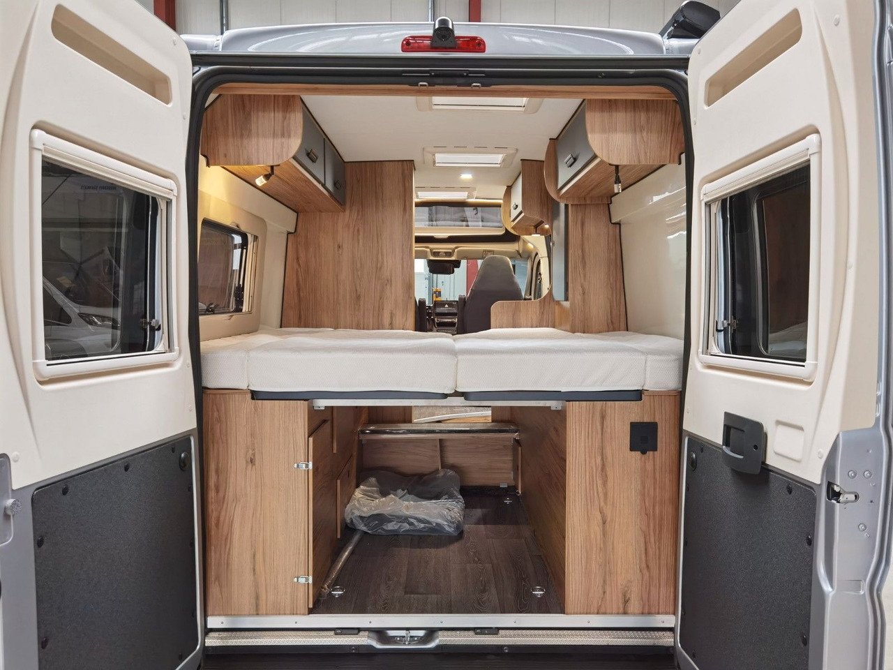 Buscamper Karmann DEXTER 600 /- 2026-/ EINZELBETTEN &amp; BAR VERSION