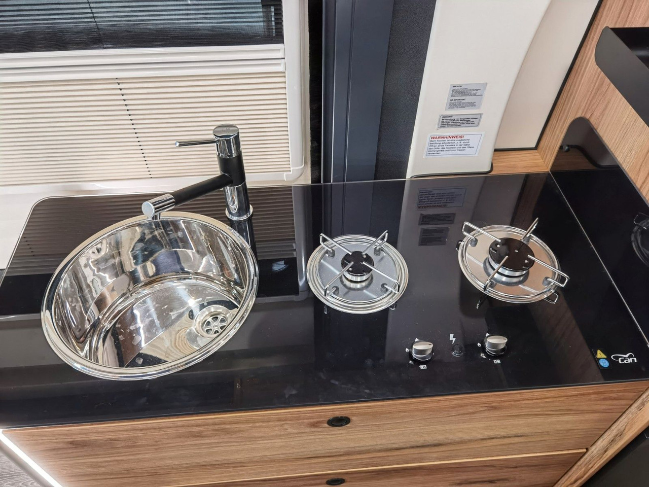 Buscamper Karmann DEXTER 635 / - 2026 - / XXL - HUBBETT -LÄNGSBETT